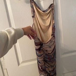 Fitted dress criss cross shoulders